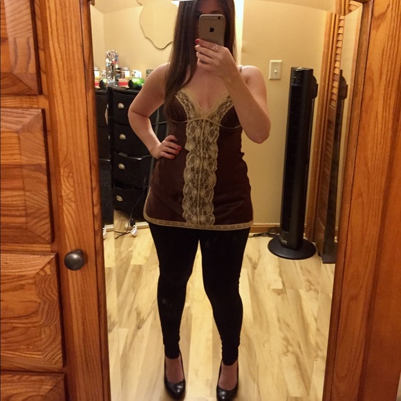 Silky Tank - Picture 3 of 8